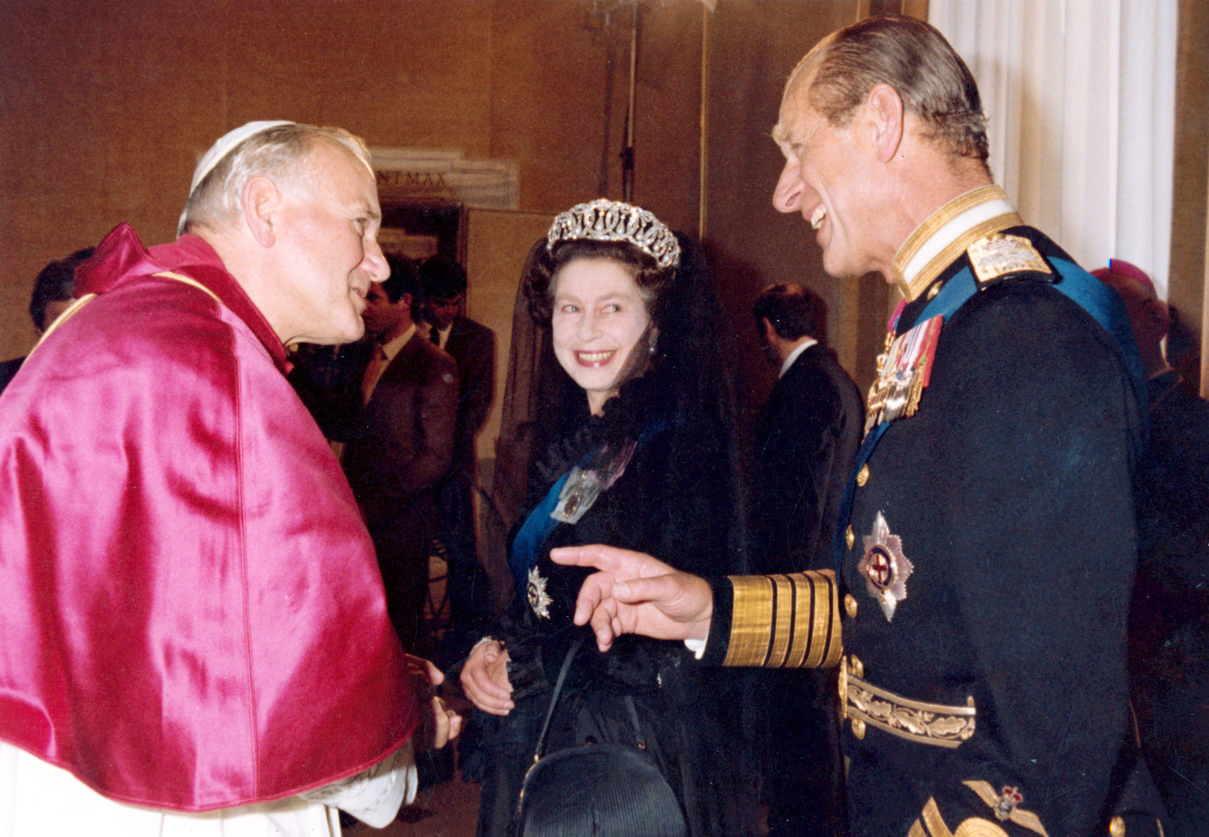 1980: Pope John Paul II and Queen Elizabeth II